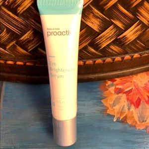 Proactive Eye Brightening Serum